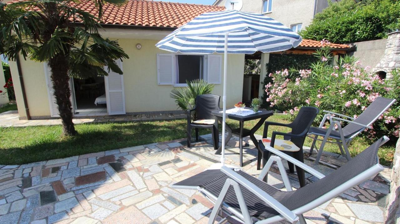 Apartments Grahovac Malinska Exterior foto